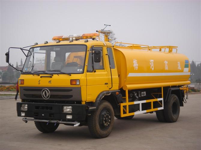 東風(fēng)153灑水車(chē) 東風(fēng)153灑水車(chē)