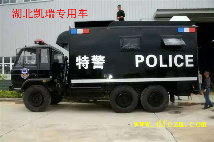 六驅(qū)越野特警炊事車側(cè)面 六驅(qū)越野特警炊事車側(cè)面