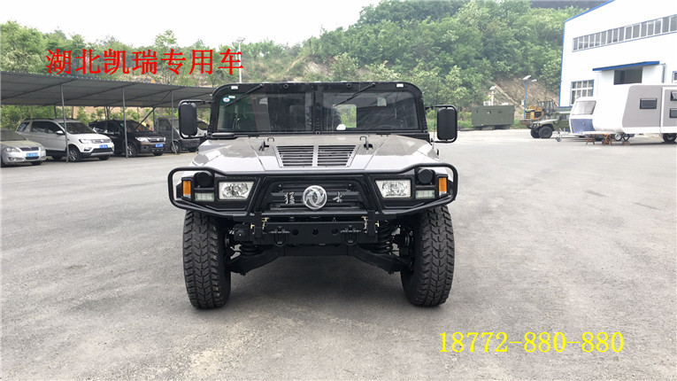 東風(fēng)猛士越野車正面照 東風(fēng)猛士越野車正面照