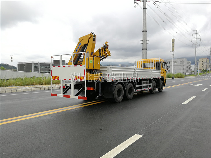 DWJ5315JJH型計(jì)量檢衡車(右后) DWJ5315JJH型計(jì)量檢衡車(右后)