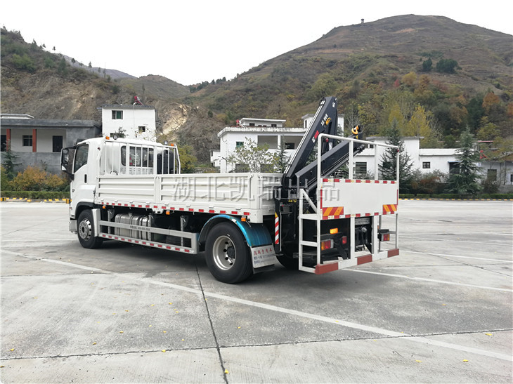 DWJ5181JJHD5計(jì)量檢衡車(左后) DWJ5181JJHD5計(jì)量檢衡車(左后)