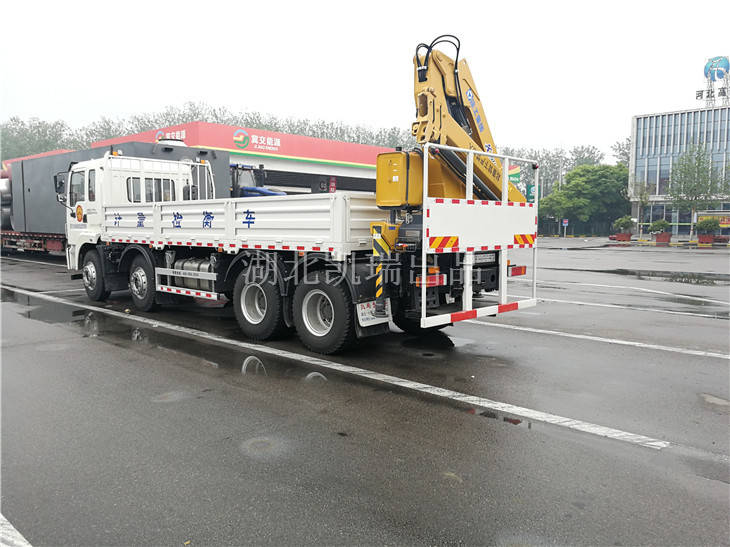 圖們市市場(chǎng)監(jiān)督管理局計(jì)量檢衡車發(fā)運(yùn)到唐山服務(wù)區(qū)(左后) 圖們市市場(chǎng)監(jiān)督管理局計(jì)量檢衡車發(fā)運(yùn)到唐山服務(wù)區(qū)(左后)