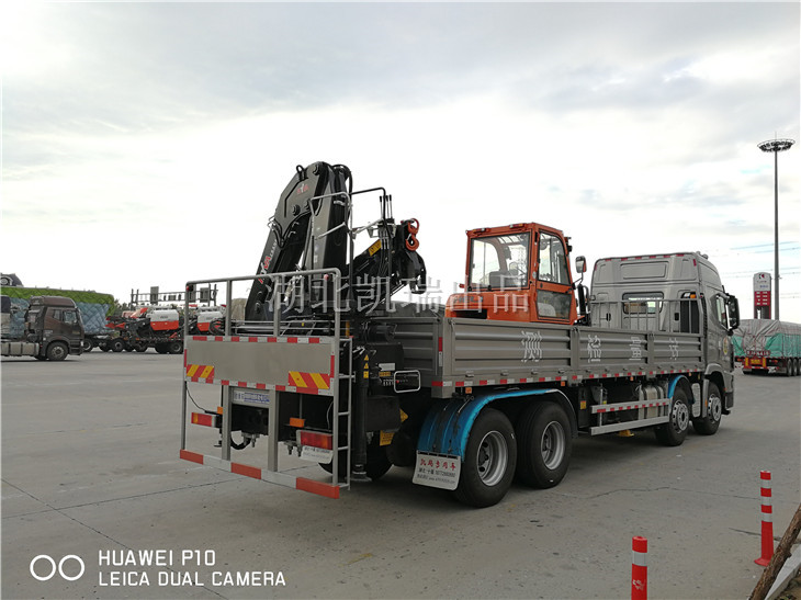 現(xiàn)代31噸國五計(jì)量檢衡車后視圖 現(xiàn)代31噸國五計(jì)量檢衡車后視圖