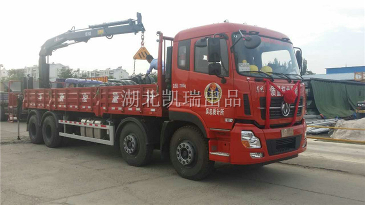 吊裝砝碼的過(guò)程 吊裝砝碼的過(guò)程