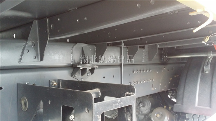 �z��܇�������M���B���b��